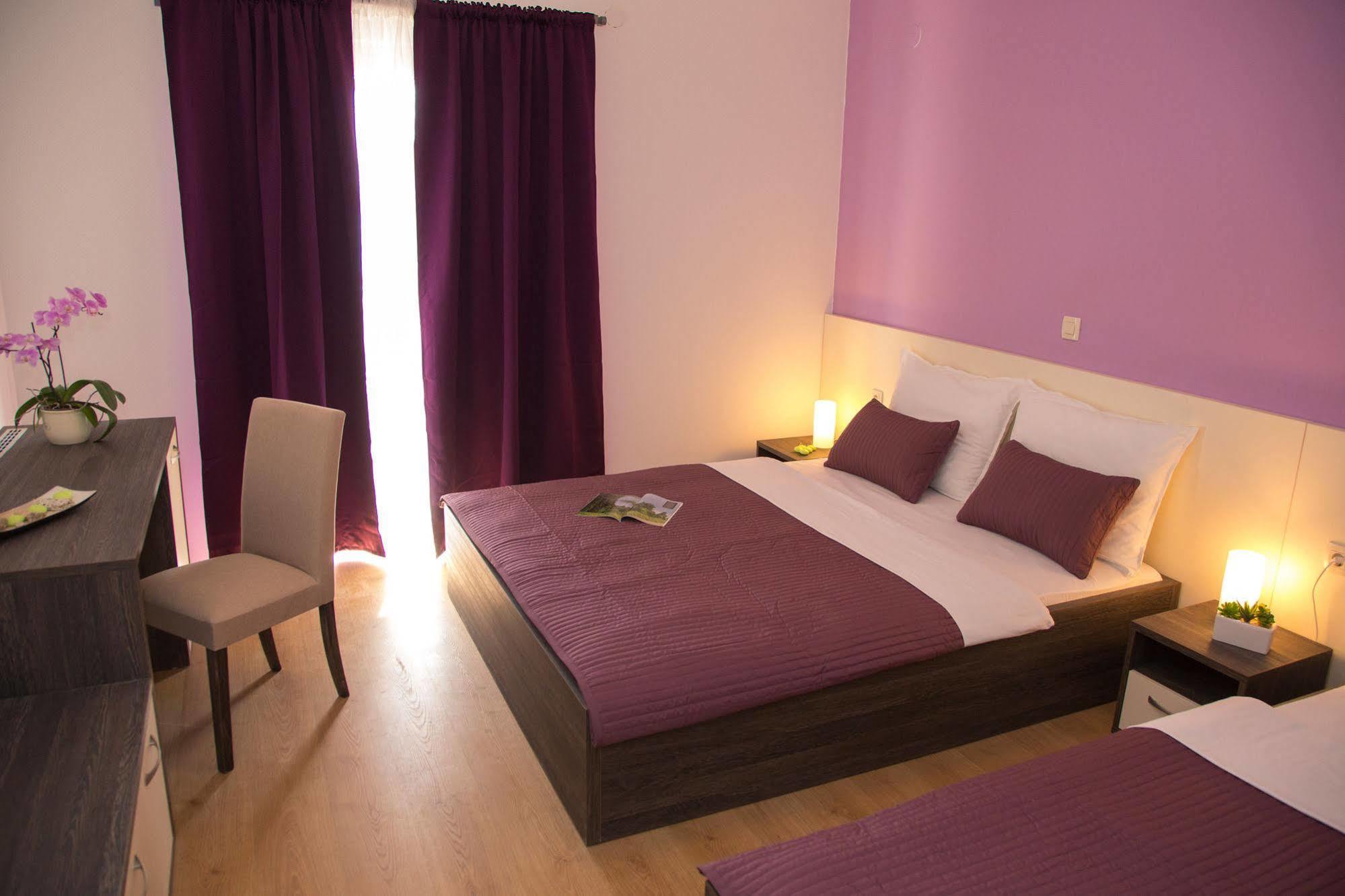 Bed & Breakfast Marta & Tona Kustici Exterior photo